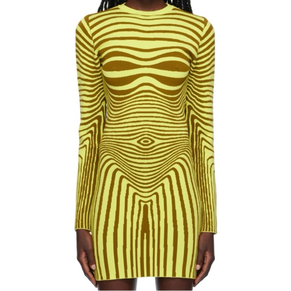 Jean Paul Gautier “The body Morphing Minidress”